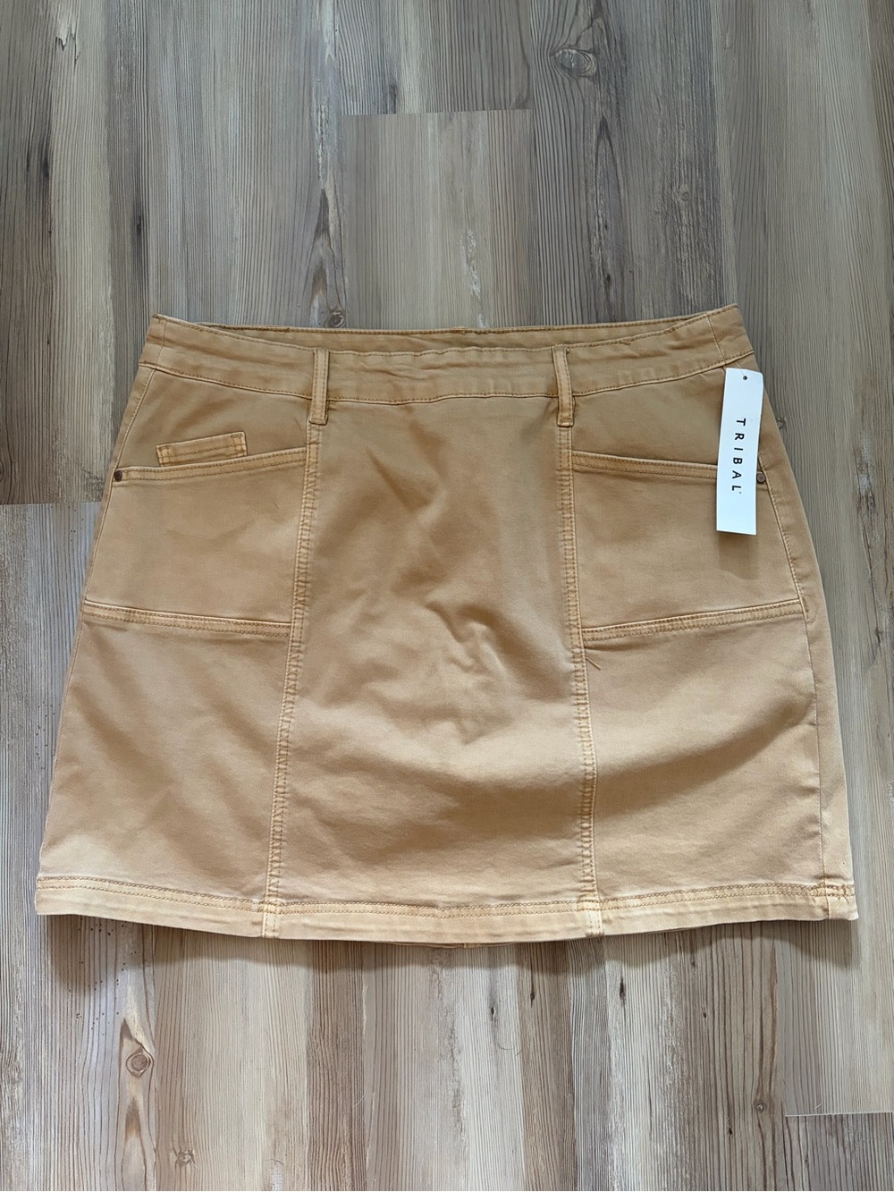 *NWT* Tribal Women's Khaki Skort